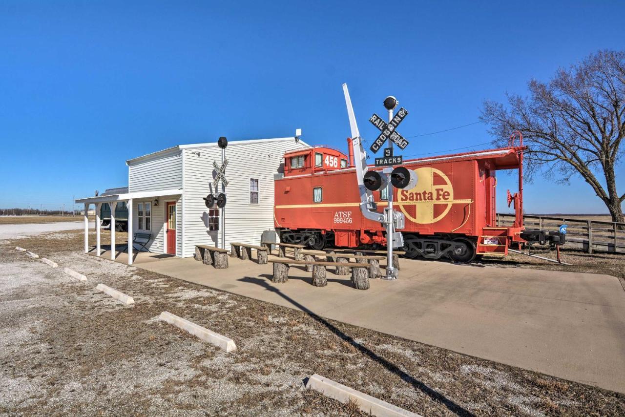 Unique Joplin Gem Converted Train Car Studio Zewnętrze zdjęcie